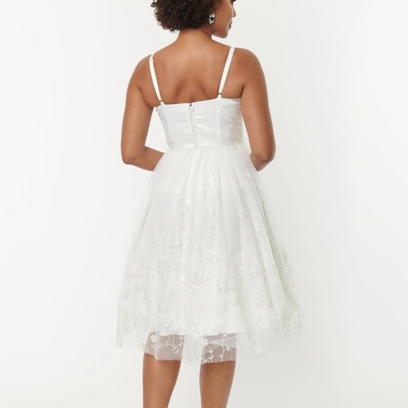 UNIQUE VINTAGE - Women - Tulle & Floral Beading - Swing Dress - Size 14 (XL) - Picture 4 of 10